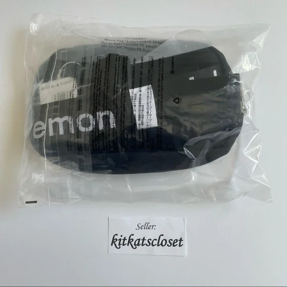 LAST ONES!! 🆕 NWT EXTENDED STRAP lululemon everywhere belt bag - black/white - Picture 10 of 15